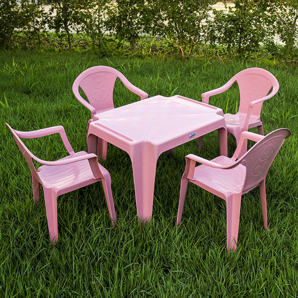 Jogo de mesa com 4 cadeiras de plástico - jp confecções e utilidade