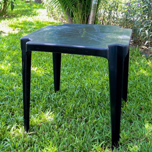 013664A000006-mesa-plastico-preto-top-mil--2-