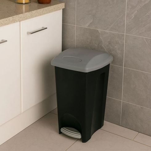 6550912000001-lixeira-plastico-15l-pedal-ecoblack-plasutil--2-